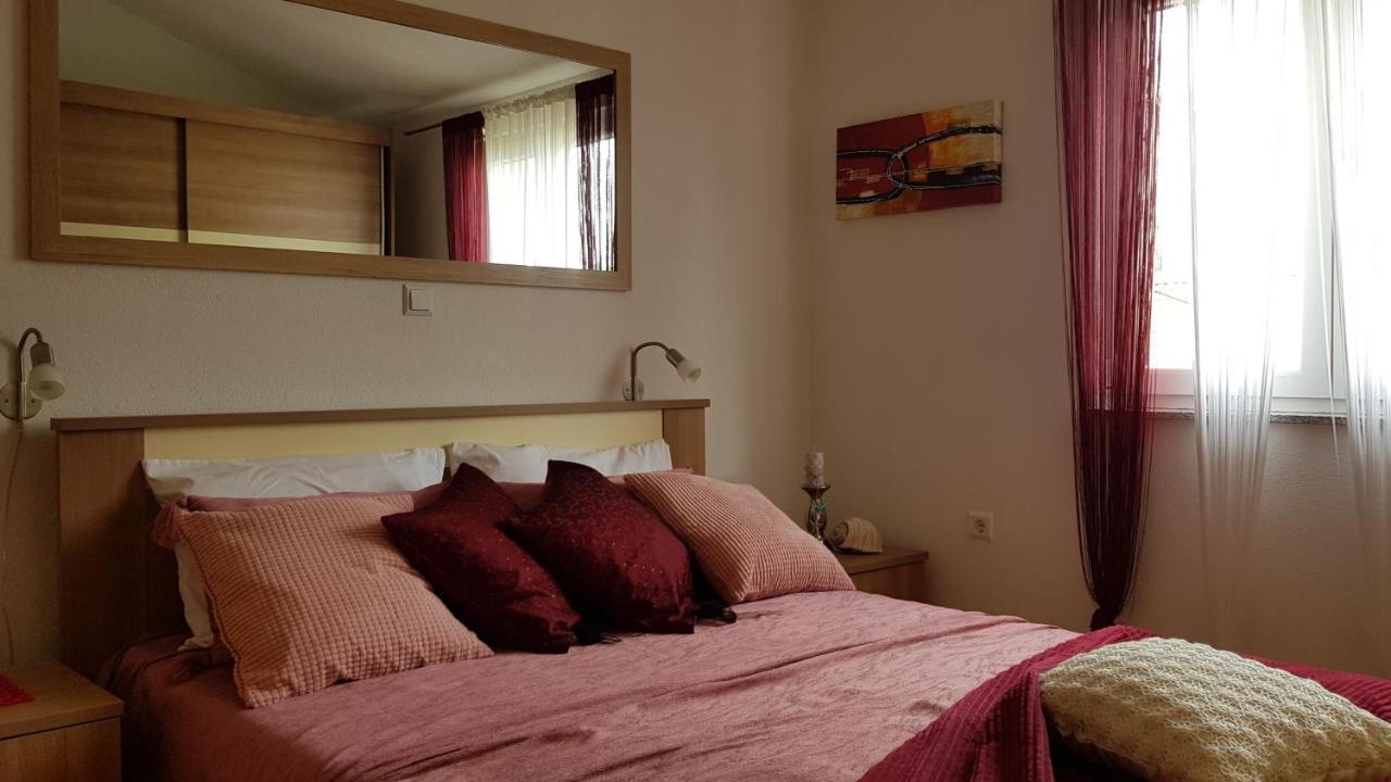 Apartmani Villa Lilliana Tribunj  Ngoại thất bức ảnh
