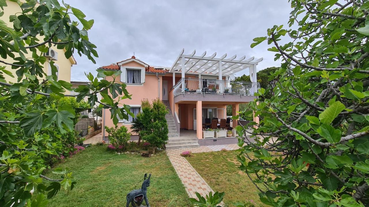Apartmani Villa Lilliana Tribunj  Ngoại thất bức ảnh