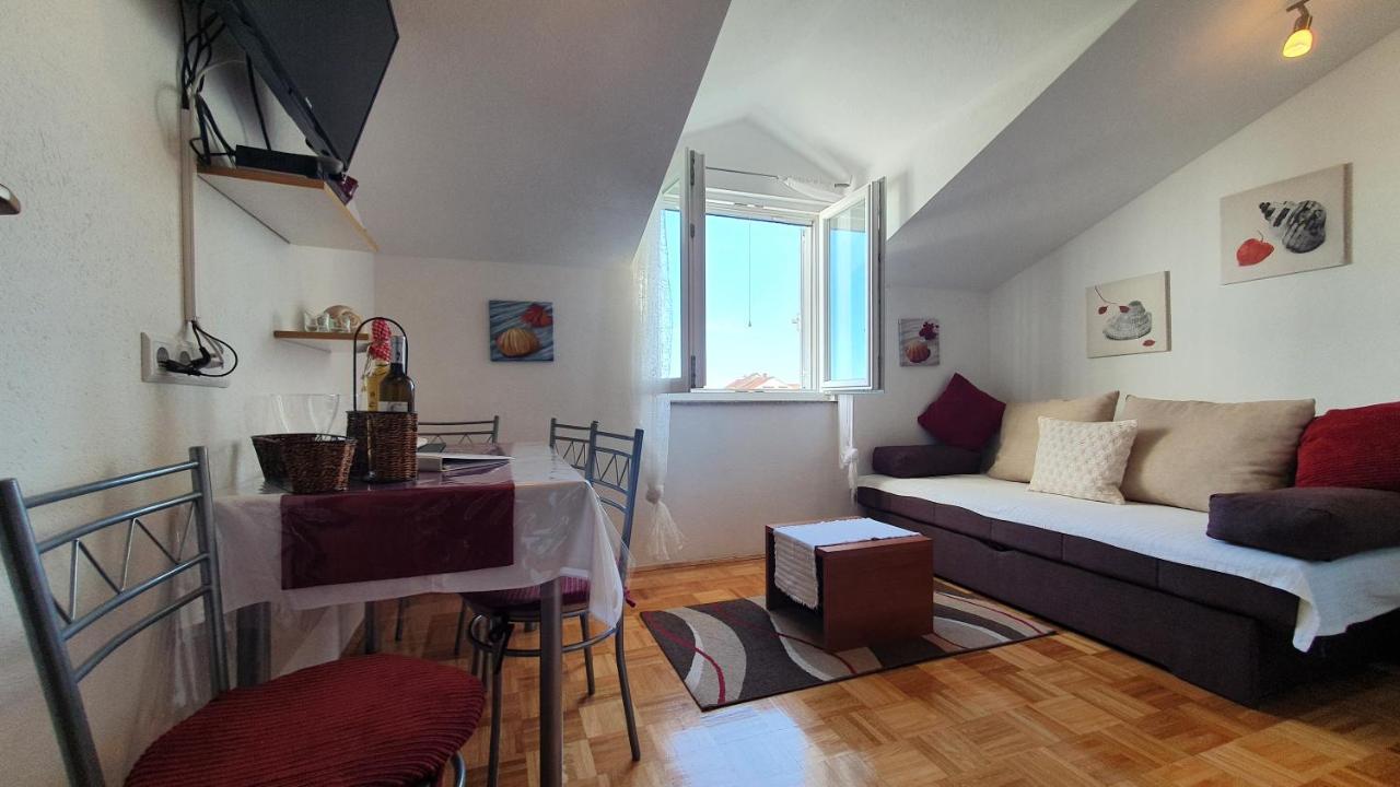 Apartmani Villa Lilliana Tribunj  Ngoại thất bức ảnh