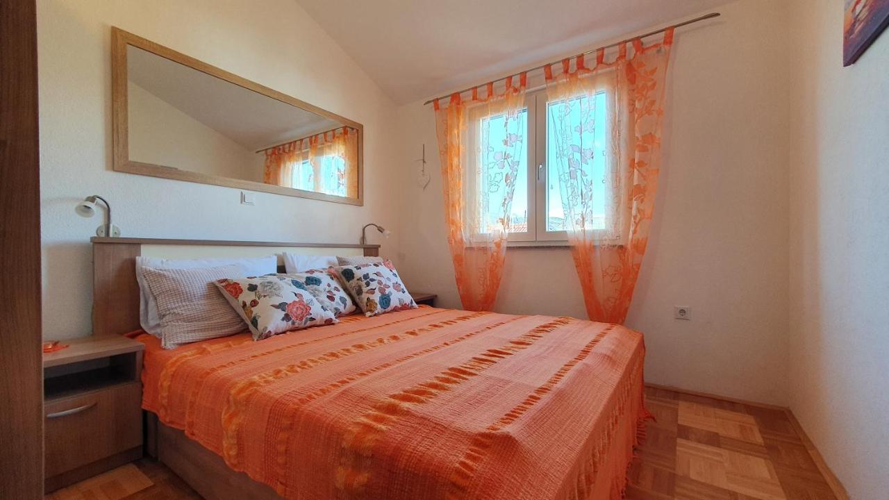 Apartmani Villa Lilliana Tribunj  Ngoại thất bức ảnh