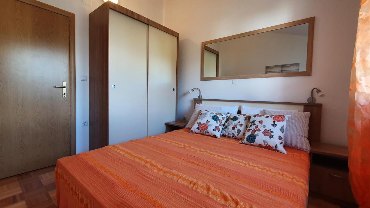 Apartmani Villa Lilliana Tribunj  Ngoại thất bức ảnh