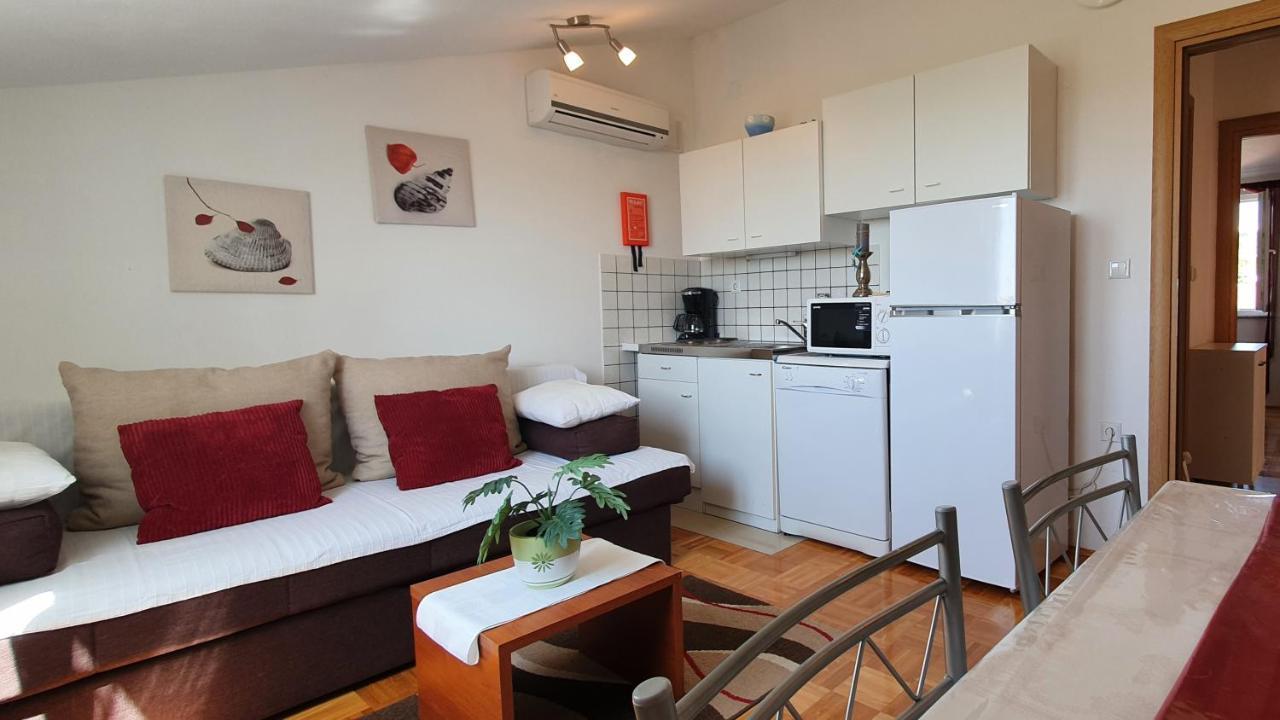 Apartmani Villa Lilliana Tribunj  Ngoại thất bức ảnh