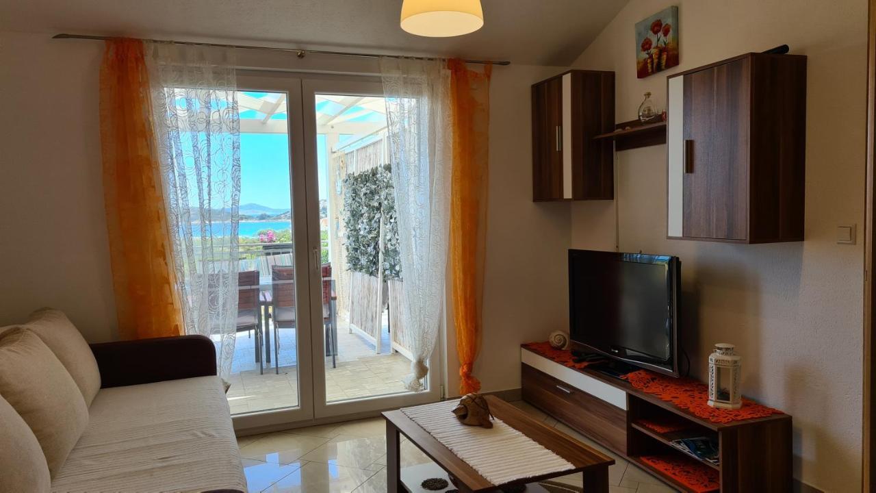 Apartmani Villa Lilliana Tribunj  Ngoại thất bức ảnh